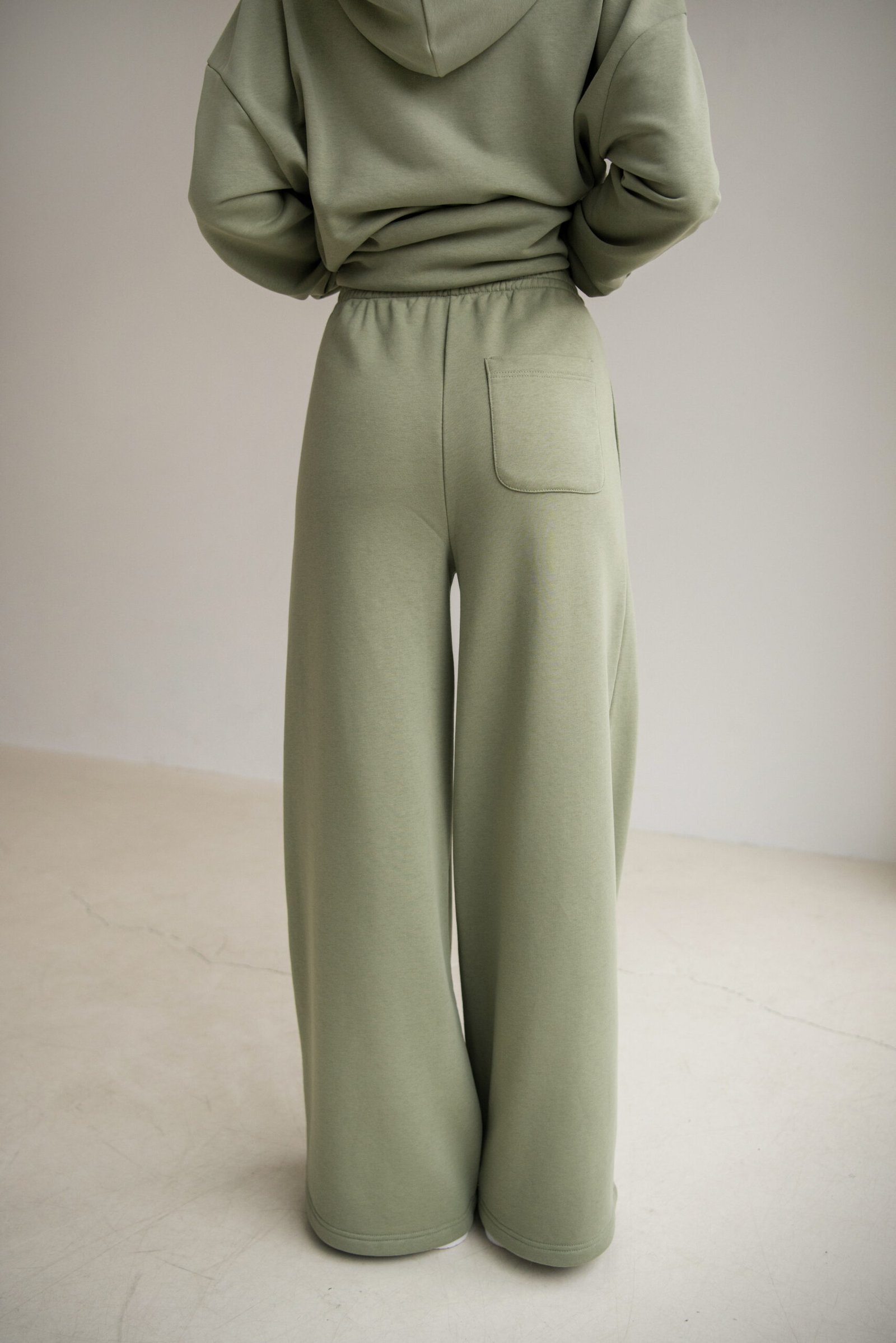 Wide Leg Sweatpants | Pistachio