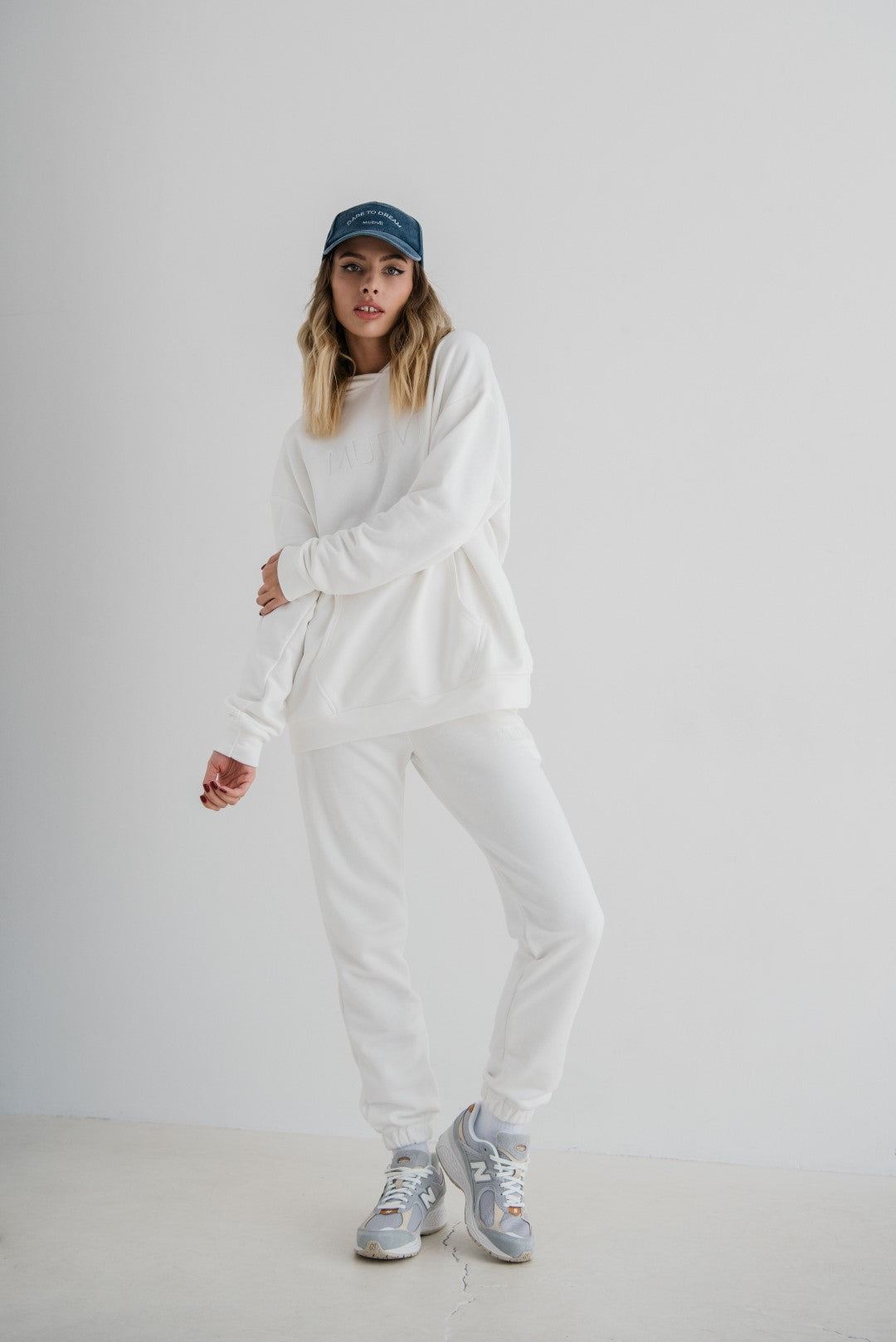 Jogger | White